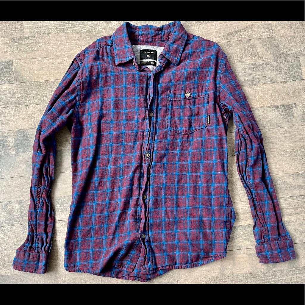 Quiksilver Phaser Set Flannel Button Down Shirt Size Medium Color Pomegranate